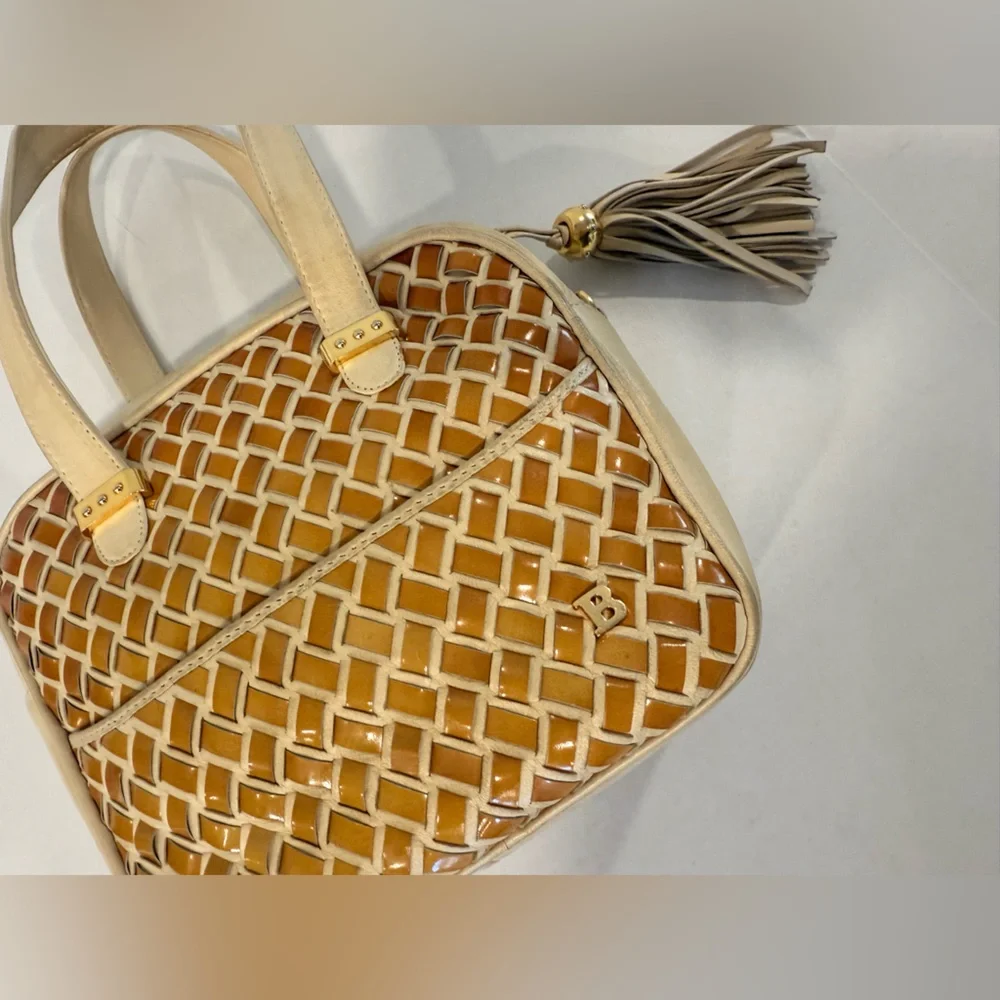 Bally Vintage Tan and Cream Woven Leather Bag - Picture 4 of 14